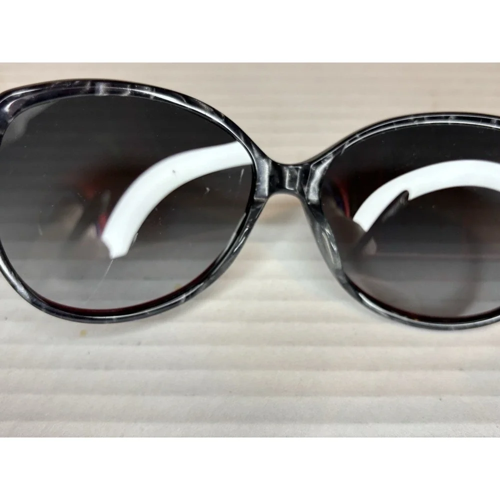 Diane Von Furstenberg Sunglasses DVF 512S 616 59-16-135 Two Tone Summer Preppy